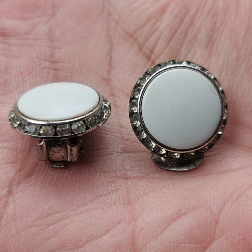 Vintage Stud Earrings Clip On Fashion Jewelry Round White/Silver Earrings Unbra - Picture 9 of 11